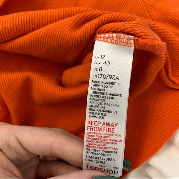 3/30$🤍 TOPSHOP | Orange notch neck cropped tee - Picture 7 of 7
